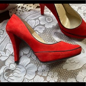 ADA Exclusive red suede heels shoes with leather finish. Beautiful shoes size 39